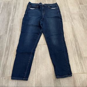 Nicole Miller dark wash skinny jeans